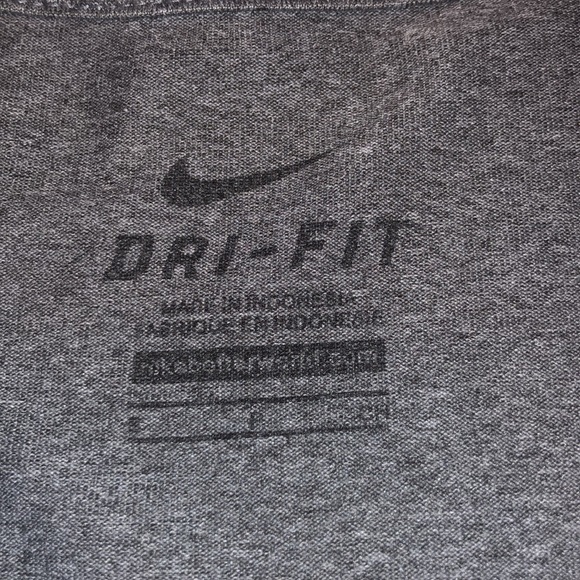 Nike Dri-Fit Shirt - Picture 6 of 6